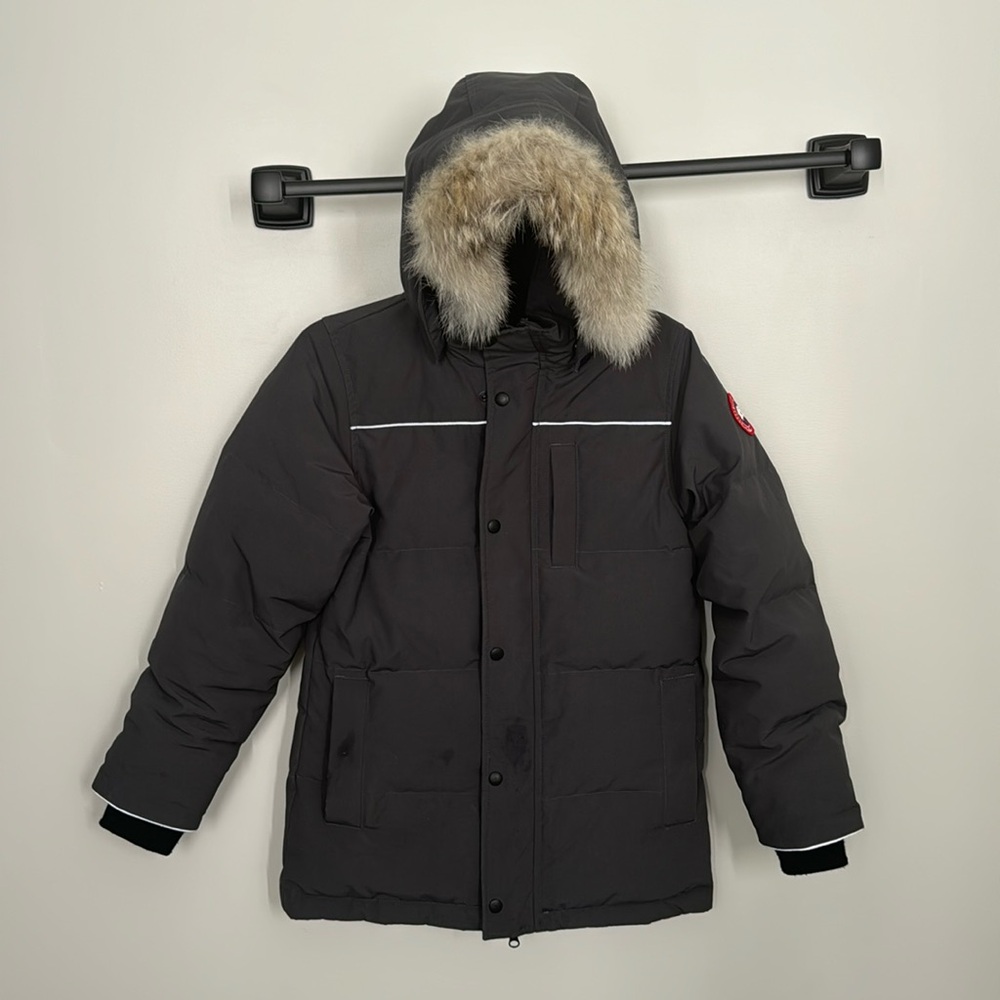 Canada Goose Youth Eakin Parka with fur - Graphite size L (14-16)